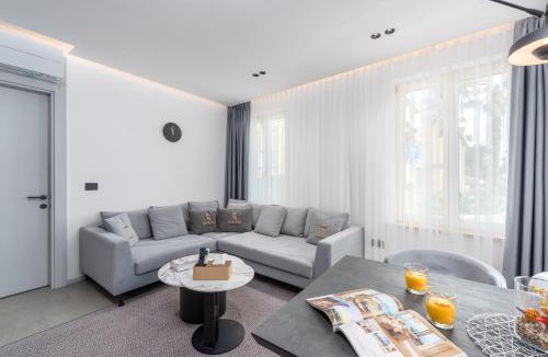City Center Apartment | Arriba - Ground Suite