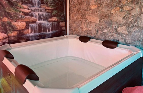 Ogulin Apartment | Awesome apartment in Hreljin Ogulinski with sauna