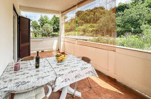 Rab Town Apartment | Awesome apartment in Supetarska Draga with WiFi