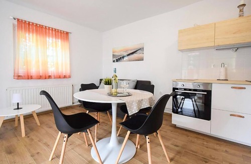 Cizici Apartment | Awesome apartment in Cizici with WiFi