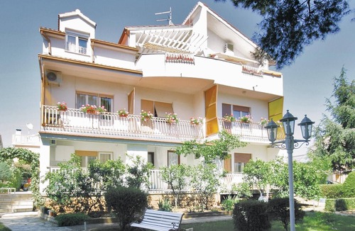 Brodarica Apartment | Awesome apartment in Brodarica
