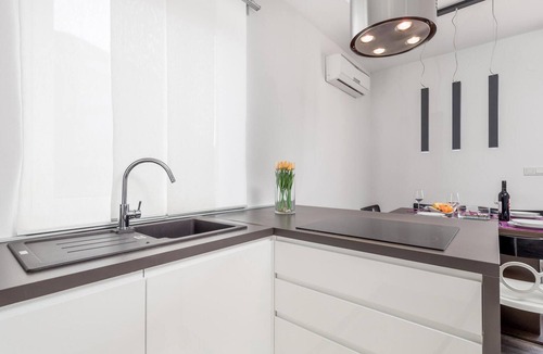 Kampor Apartment | Awesome apartment in Kampor with WiFi