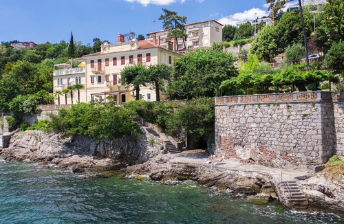 Volosko Apartment | Awesome apartment in Opatija with WiFi