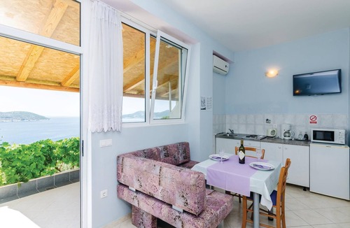 Orasac Apartment | Awesome apartment in Orasac with WiFi