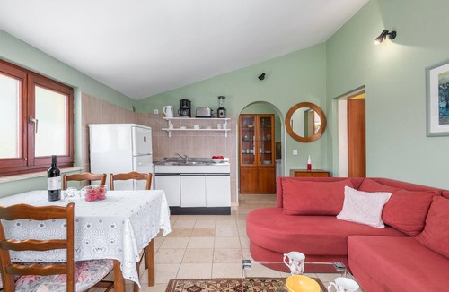 Kukci Apartment | Awesome apartment in Porec