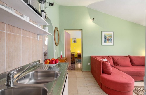 Kukci Apartment | Awesome apartment in Porec