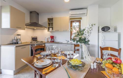 Sisan Apartment | Awesome Apartment In Pula With Wifi