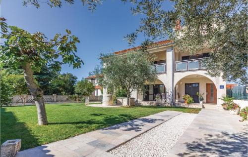Stinjan Apartment | Awesome Apartment In Stinjan