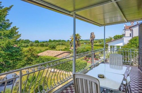 Lovrecica Apartment | Awesome Apartment In Umag With Wifi