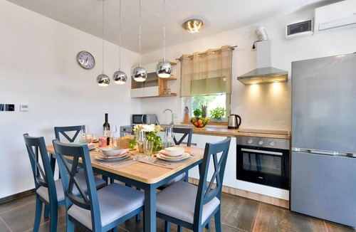 Varazdinske Toplice House | Awesome home in Varazdinske Toplice with sauna