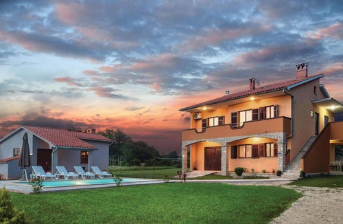 Grandici House | Awesome home in Barban