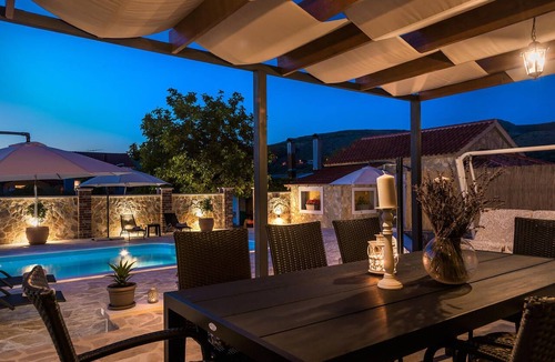 Danilo House | Awesome home in Danilo