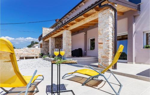 Cokuni House | Awesome Home In Duga Uvala