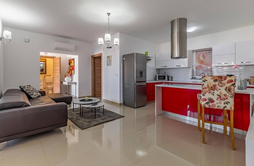 Galizana House | Awesome home in Galizana