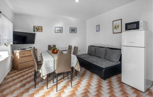 Grizane House | Awesome Home In Grizane