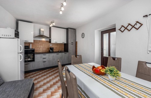 Grizane House | Awesome home in Grizane