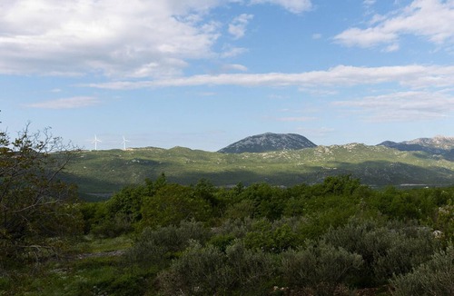 Central Dalmatia House | Awesome home in Blato na Cetini