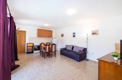 Polaca House | Awesome home in Lisane Tinjske