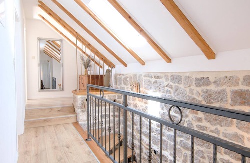 Imotski House | Awesome home in Imotski