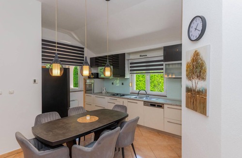 Podbablje House | Awesome home in Krivodol with sauna