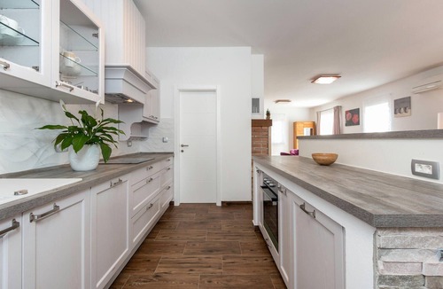 Krmed House | Awesome home in Krmed