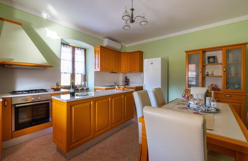Purgarija Cepic House | Awesome home in Krsan with private swimming pool, can be inside or outside