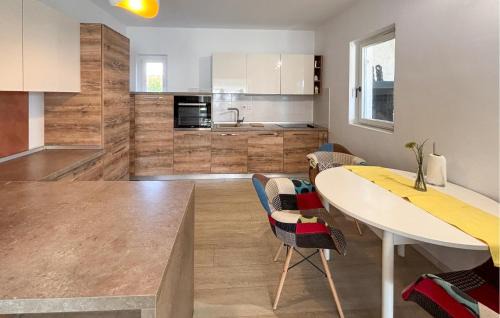 Liznjan House | Awesome Home In Liznjan