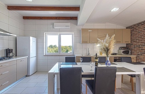 Pavicini House | Awesome home in Pavicini