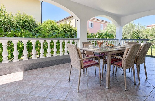Privlaka House | Awesome home in Privlaka