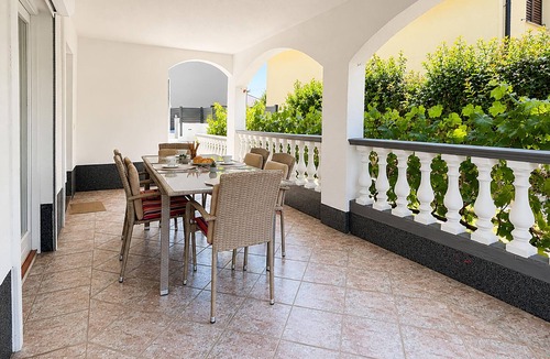 Privlaka House | Awesome home in Privlaka