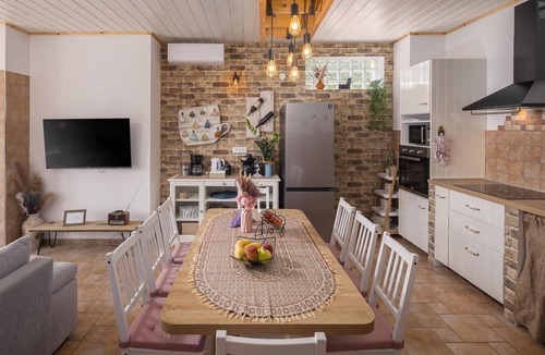 Rakotule House | Awesome home in Rakotule