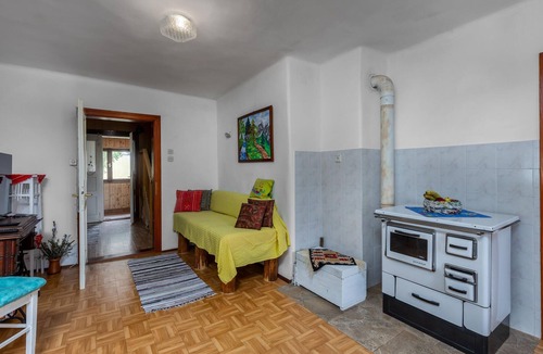 Ravna Gora House | Awesome home in Ravna Gora