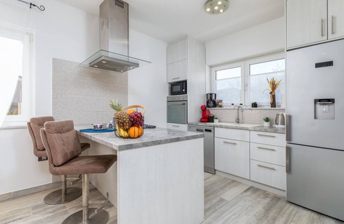 Stinjan House | Awesome home in Stinjan