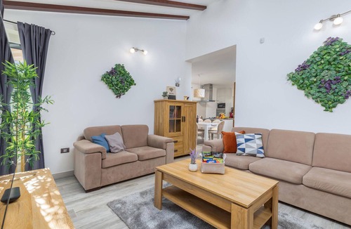 Stinjan House | Awesome home in Stinjan
