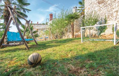Cabrunici House | Awesome Home In Svetvincenat With Wifi