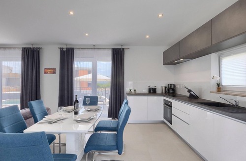 Frata House | Awesome home in Tar-Vabriga