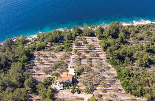 Vela Luka House | Awesome home in Vela Luka with house sea view