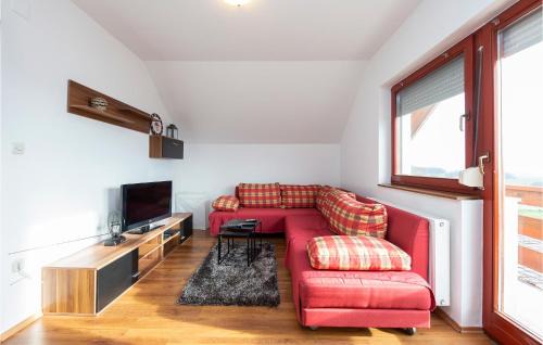 Kaptol House | Awesome Home In Velika With Heated Swimming Pool