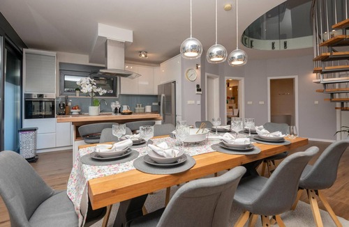 Vrgorac House | Awesome home in Vrgorac