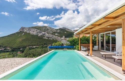 Klis House | Barefoot Summer House