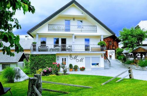 Bled Apartment | Barn House MM