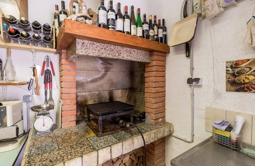 Senj Apartment | Beach front apartment in Starigrad with WiFi