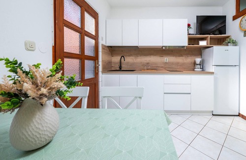Peroj Apartment | Beach front apartment in Vodnjan