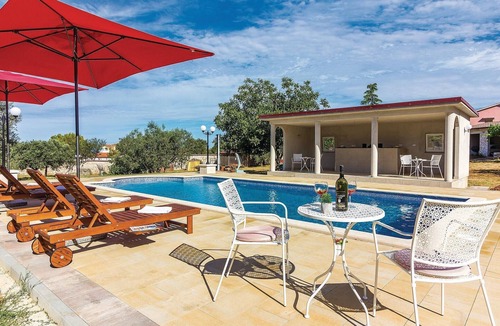 Peroj Apartment | Beach front apartment in Vodnjan