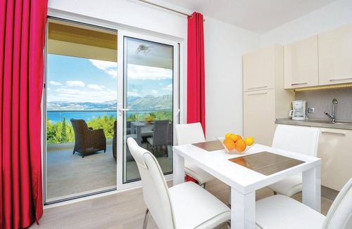 Cavtat Apartment | Beach front apartment in Cavtat