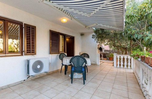 Kornic Apartment | Beach front apartment in Kornic with WiFi