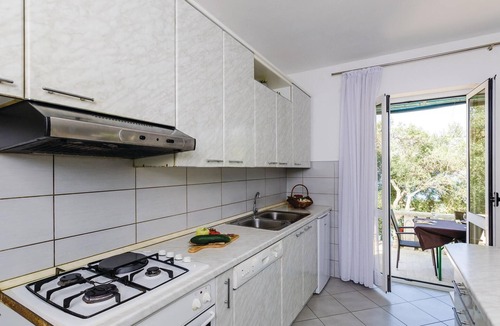 Slano Apartment | Beach front apartment in Slano