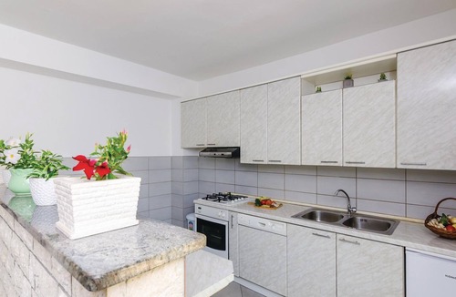 Slano Apartment | Beach front apartment in Slano