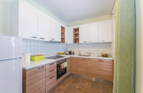 Zadar Apartment | Beach front apartment in Zadar with WiFi