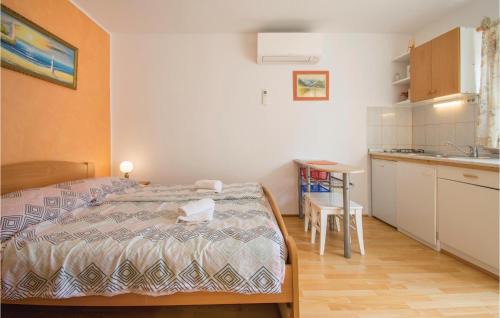 Portoroz Apartment | Beach Front Apartment In Piran With Wifi